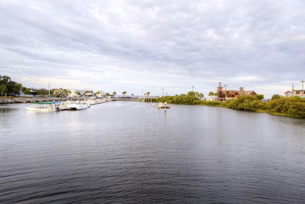 Waterfront Duplex With Dock And Views Near Town! Villa Cedar Key Ngoại thất bức ảnh